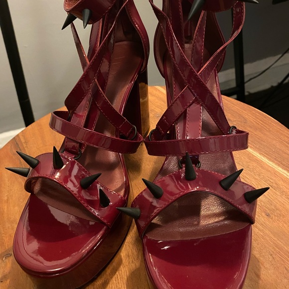Dolls Kill Widow Spiked Pentagram Platform Sandals NWOT W10 - Picture 14 of 14